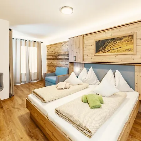 Lindlinghof Aparthotel 4*